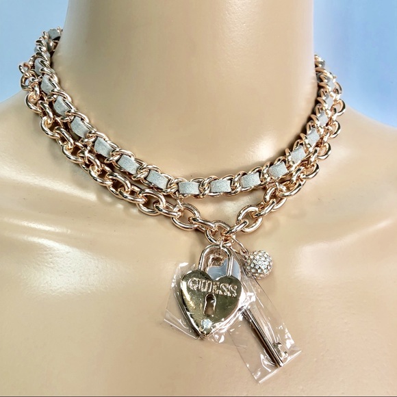 Guess Jewelry - Guess Rose Gold Chunky Chain Link Necklace.💖